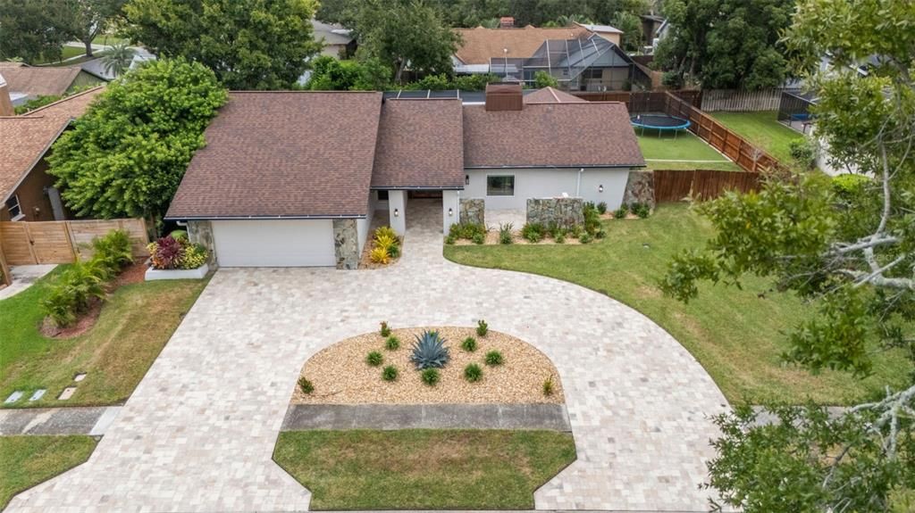 En Venta: $734,900 (4 camas, 2 baños, 2370 Pies cuadrados)