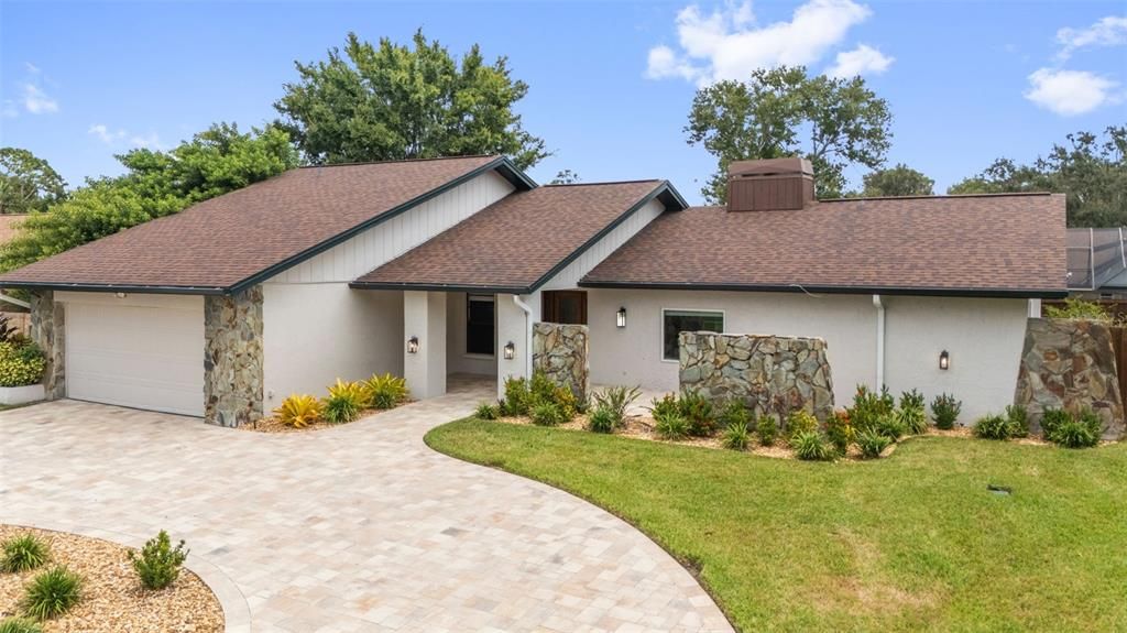 En Venta: $734,900 (4 camas, 2 baños, 2370 Pies cuadrados)