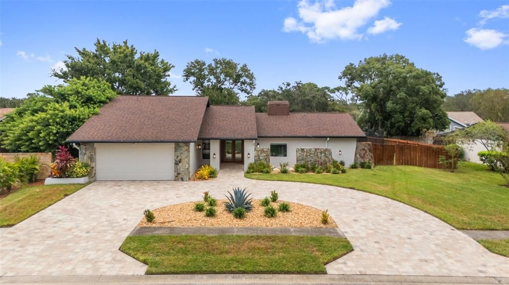 En Venta: $734,900 (4 camas, 2 baños, 2370 Pies cuadrados)