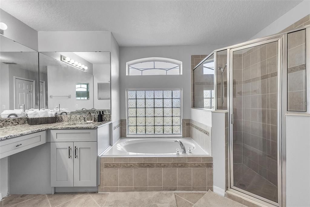 出租: $2,300 (4 贝兹, 2 浴室, 2123 平方英尺)