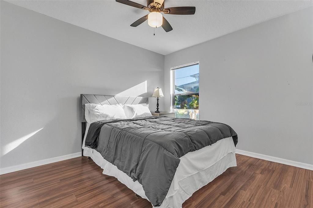 出租: $2,300 (4 贝兹, 2 浴室, 2123 平方英尺)