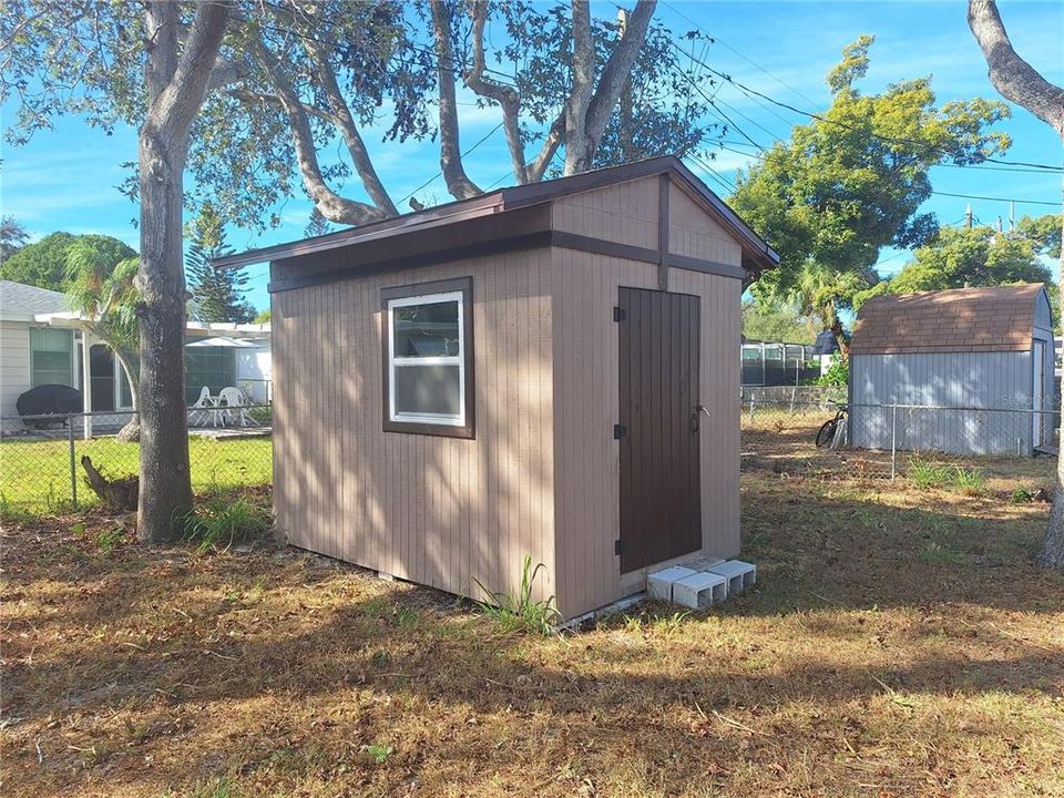 待售: $330,000 (2 贝兹, 2 浴室, 1154 平方英尺)