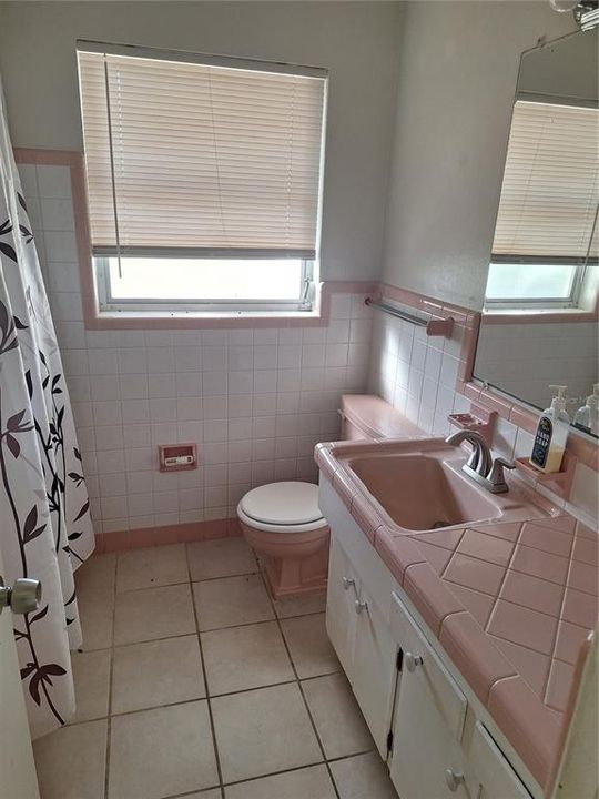 待售: $330,000 (2 贝兹, 2 浴室, 1154 平方英尺)