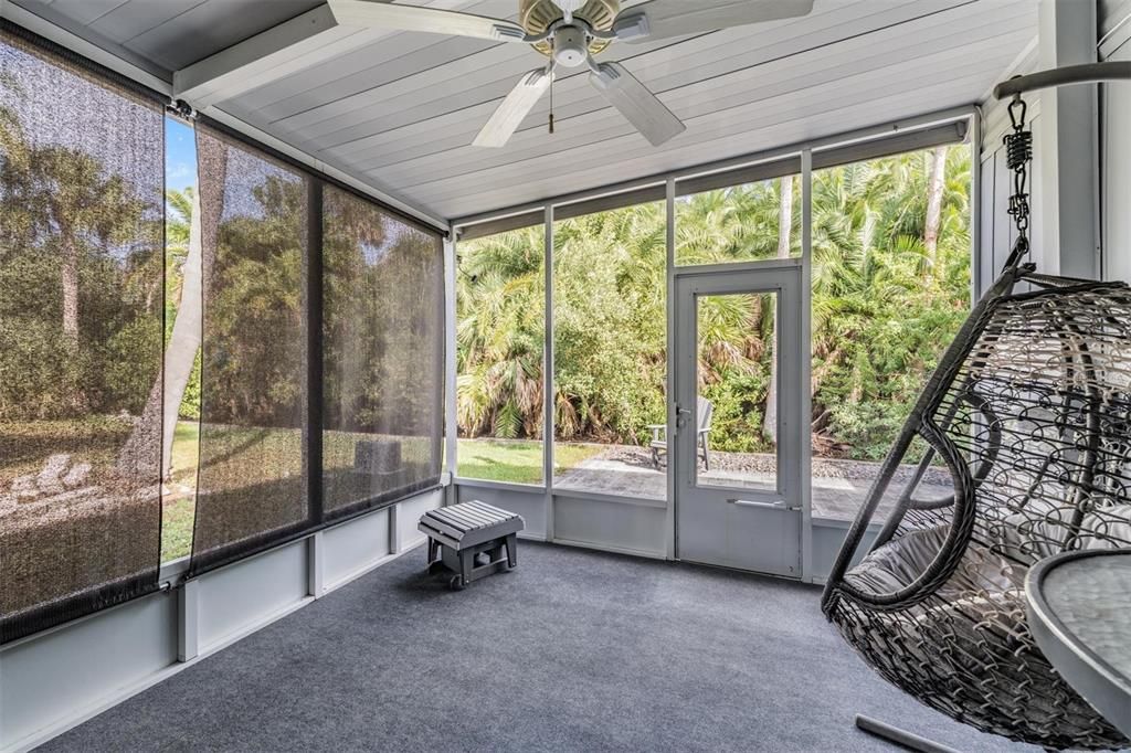 待售: $175,000 (2 贝兹, 2 浴室, 1044 平方英尺)