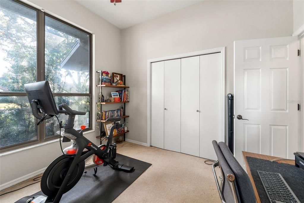 For Sale: $380,000 (3 beds, 2 baths, 1952 Square Feet)