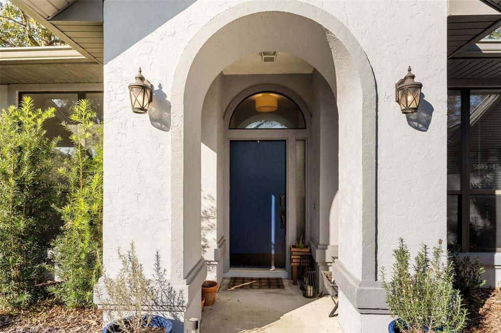 For Sale: $380,000 (3 beds, 2 baths, 1952 Square Feet)