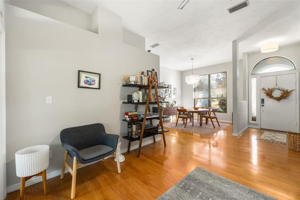 For Sale: $380,000 (3 beds, 2 baths, 1952 Square Feet)