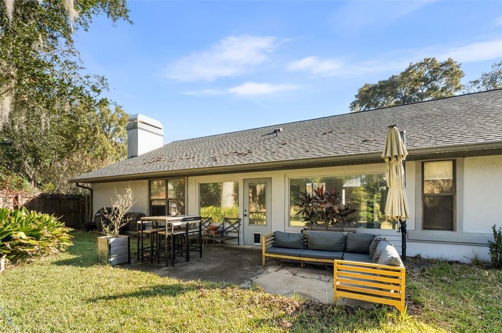 For Sale: $380,000 (3 beds, 2 baths, 1952 Square Feet)