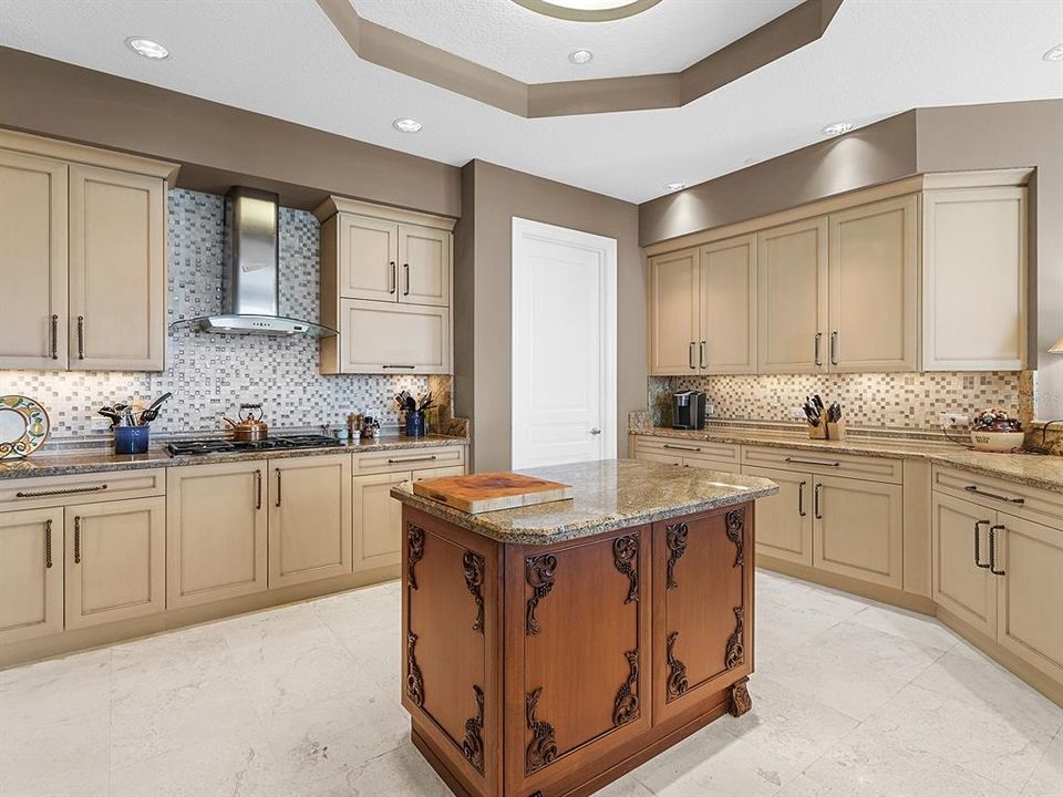 На продажу: $7,200,000 (4 спален, 4 ванн, 5987 Квадратных фут)