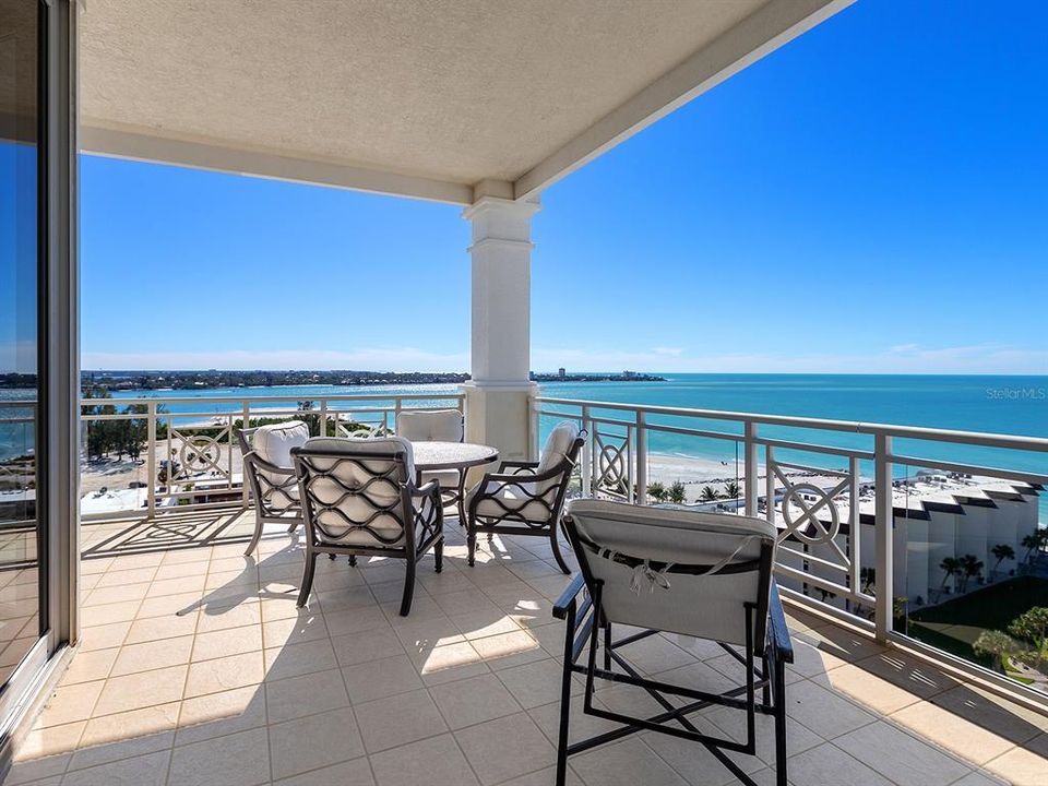 На продажу: $7,200,000 (4 спален, 4 ванн, 5987 Квадратных фут)