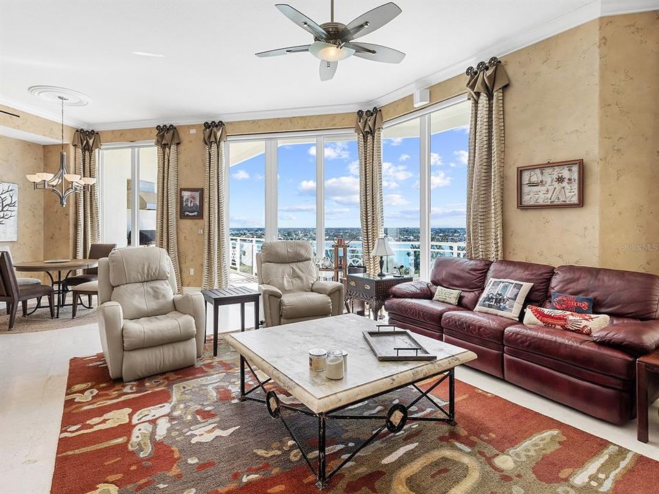 На продажу: $7,200,000 (4 спален, 4 ванн, 5987 Квадратных фут)