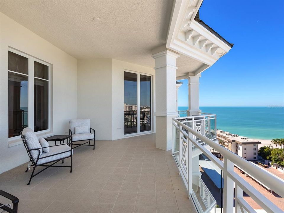 На продажу: $7,200,000 (4 спален, 4 ванн, 5987 Квадратных фут)