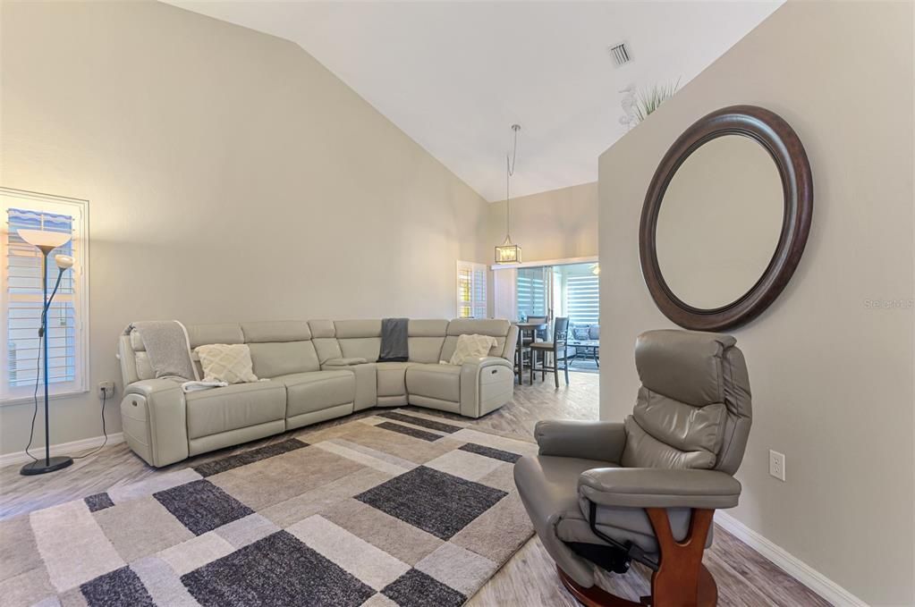 待售: $449,900 (3 贝兹, 2 浴室, 2260 平方英尺)