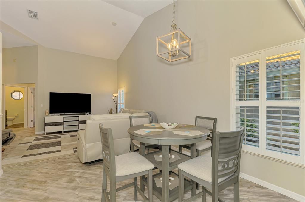 待售: $449,900 (3 贝兹, 2 浴室, 2260 平方英尺)