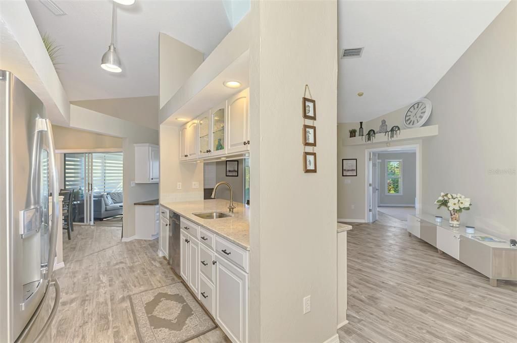 待售: $449,900 (3 贝兹, 2 浴室, 2260 平方英尺)