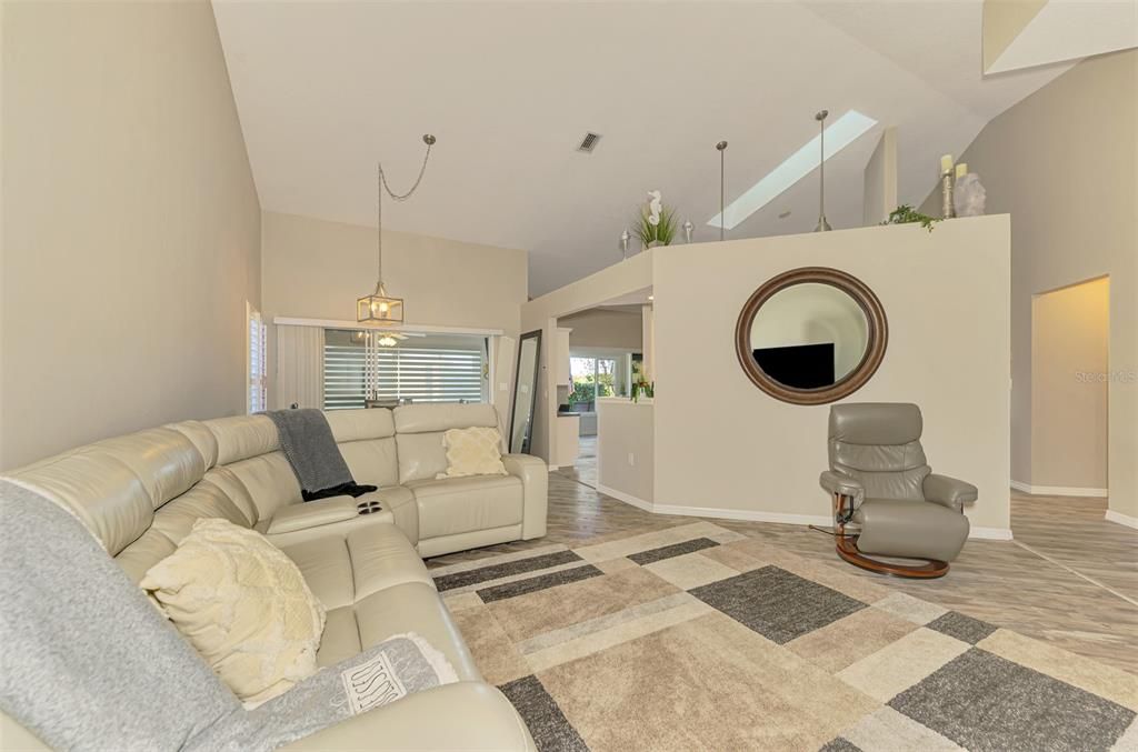 待售: $449,900 (3 贝兹, 2 浴室, 2260 平方英尺)