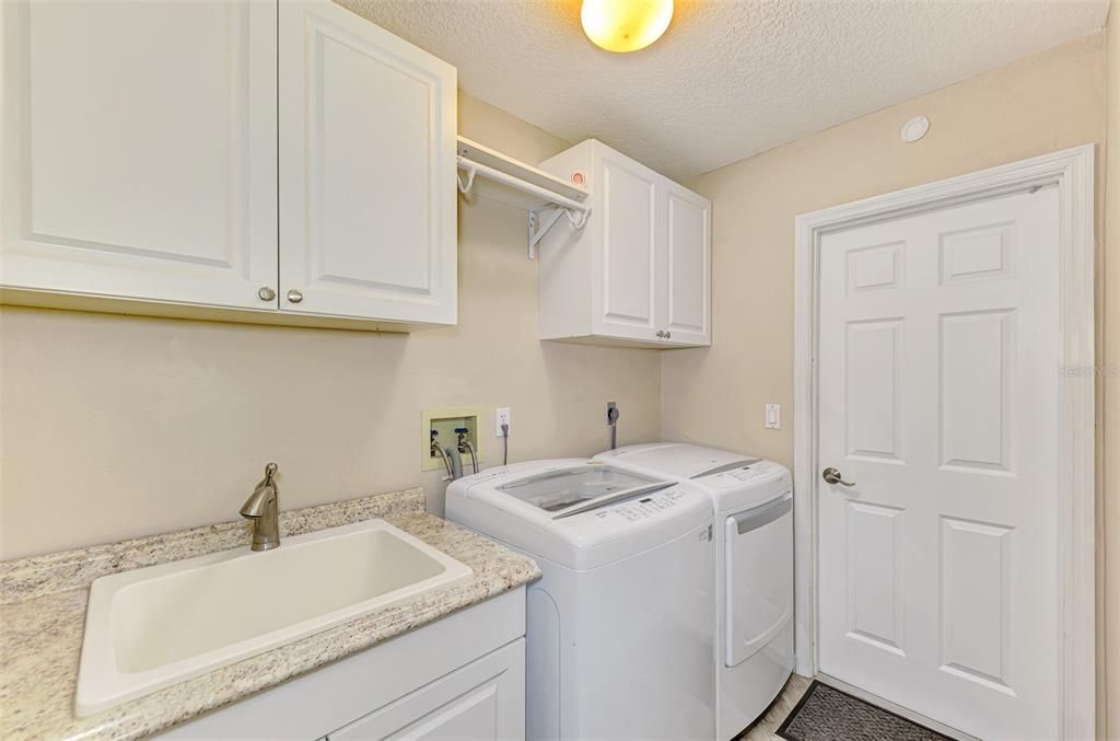 待售: $449,900 (3 贝兹, 2 浴室, 2260 平方英尺)