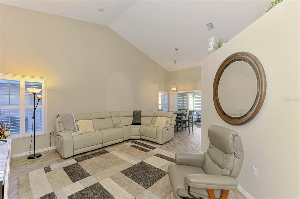 待售: $449,900 (3 贝兹, 2 浴室, 2260 平方英尺)