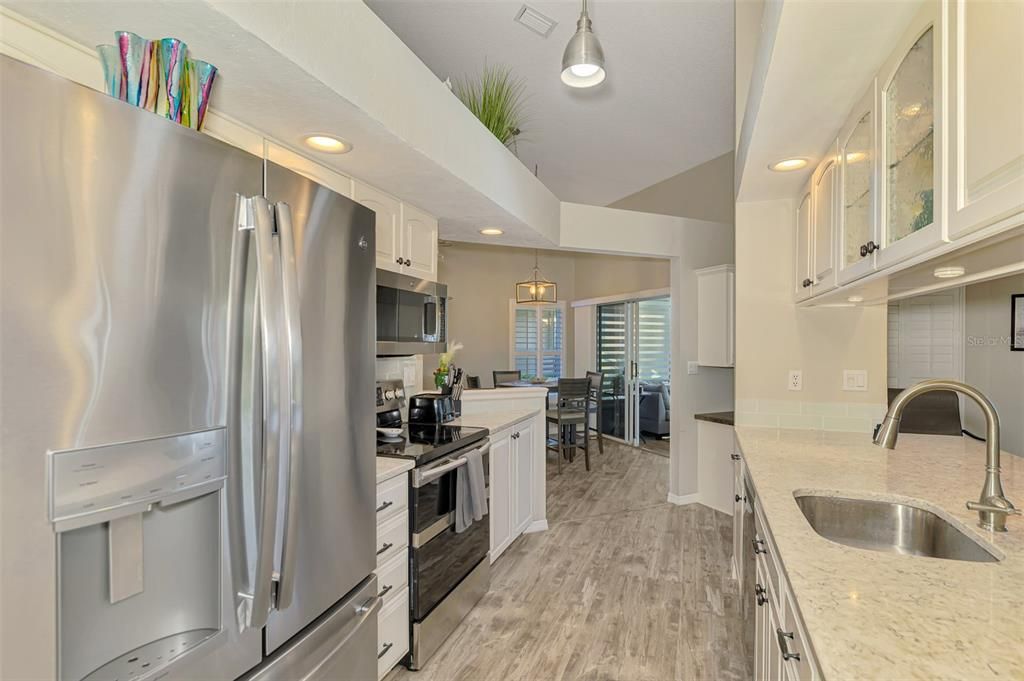 待售: $449,900 (3 贝兹, 2 浴室, 2260 平方英尺)