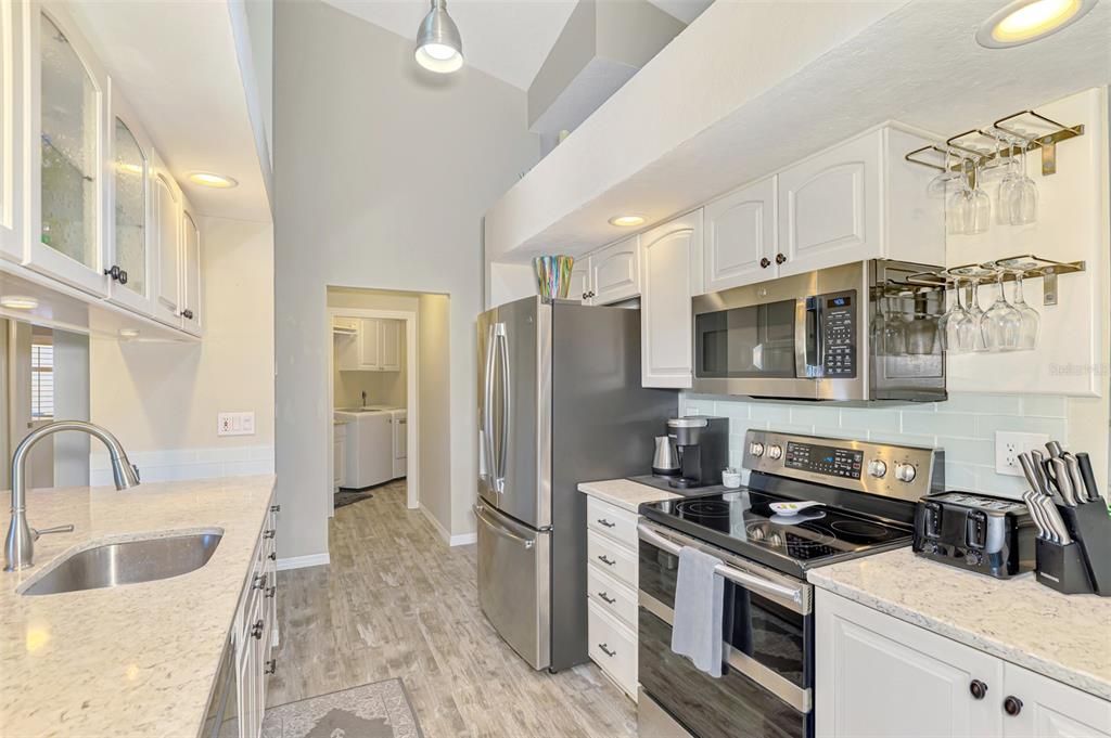 待售: $449,900 (3 贝兹, 2 浴室, 2260 平方英尺)