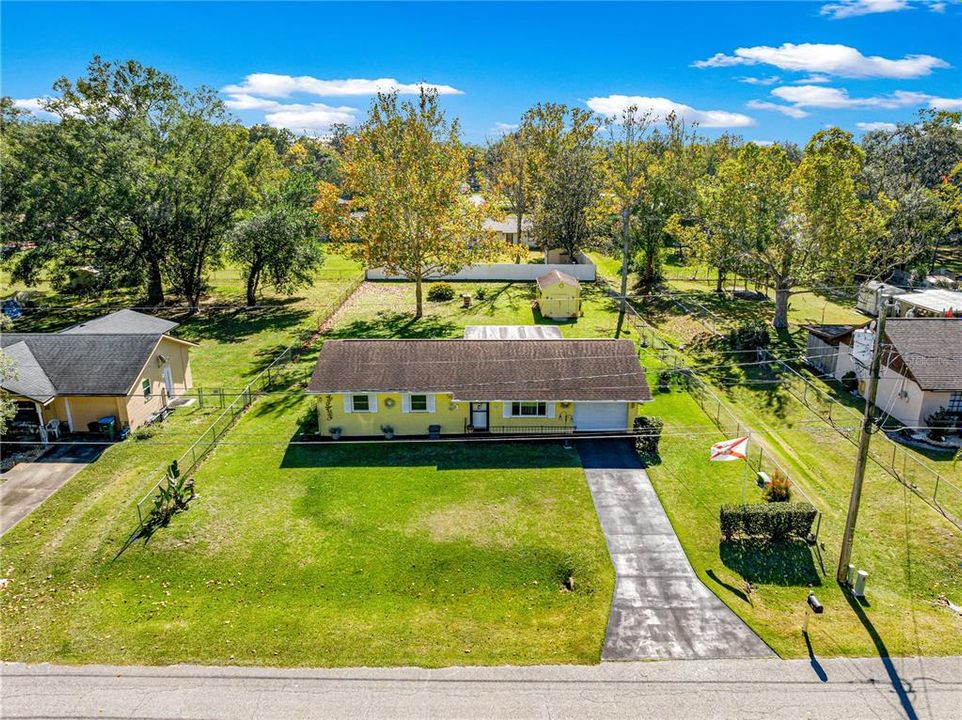 Activo con contrato: $204,000 (3 camas, 2 baños, 1040 Pies cuadrados)