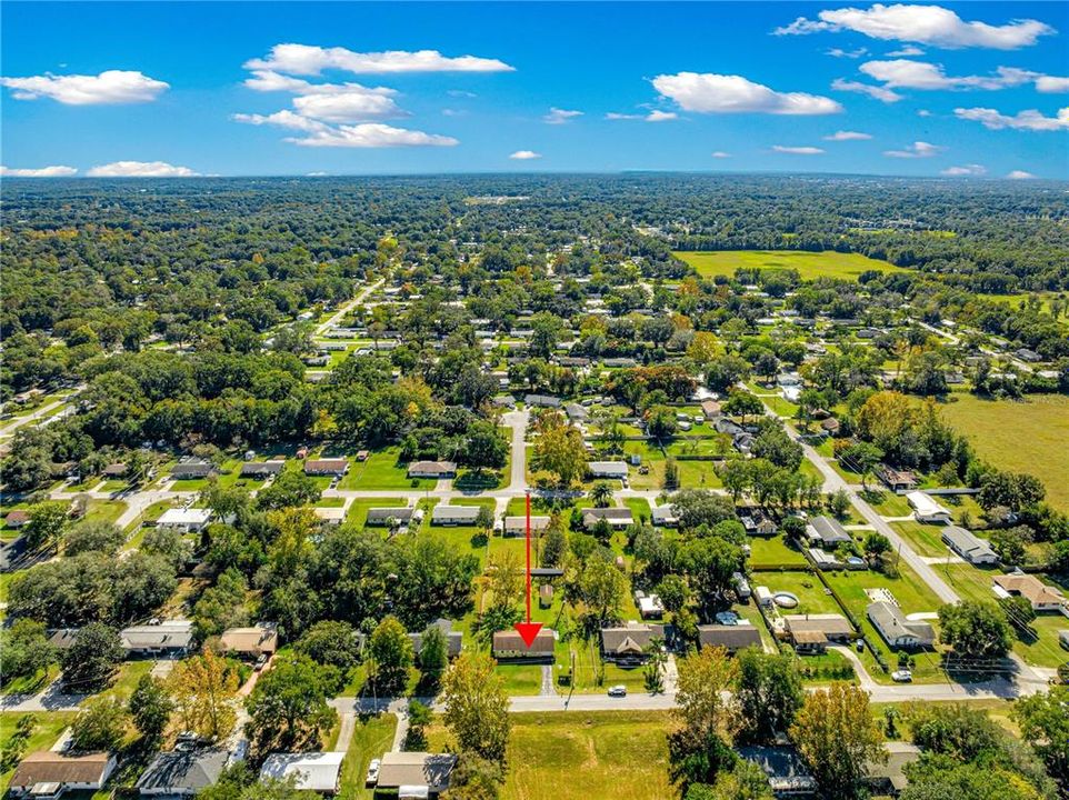 Activo con contrato: $204,000 (3 camas, 2 baños, 1040 Pies cuadrados)