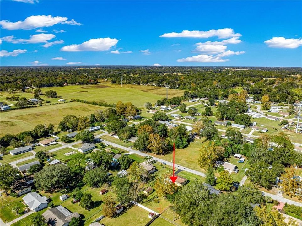 Activo con contrato: $204,000 (3 camas, 2 baños, 1040 Pies cuadrados)