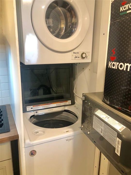 待售: $134,000 (2 贝兹, 1 浴室, 826 平方英尺)