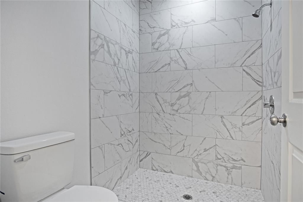 出租: $1,595 (3 贝兹, 2 浴室, 1696 平方英尺)