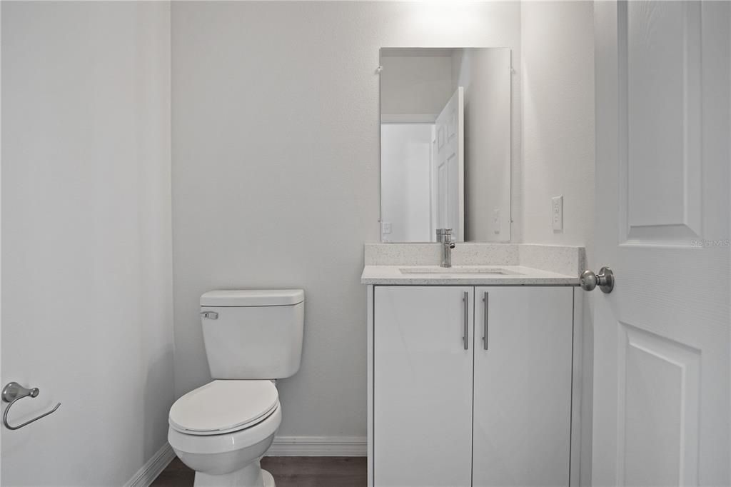 出租: $1,595 (3 贝兹, 2 浴室, 1696 平方英尺)