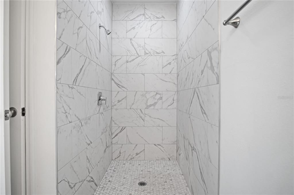 出租: $1,595 (3 贝兹, 2 浴室, 1696 平方英尺)