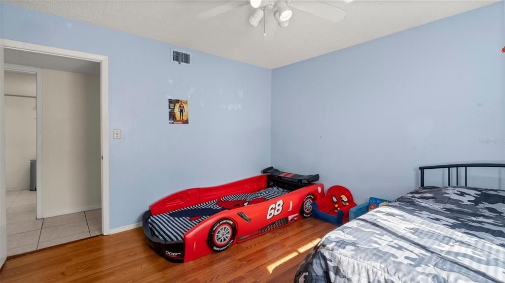 待售: $135,000 (3 贝兹, 2 浴室, 1289 平方英尺)