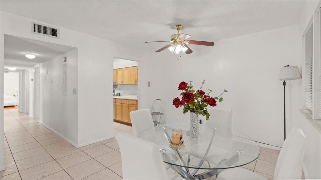 待售: $135,000 (3 贝兹, 2 浴室, 1289 平方英尺)