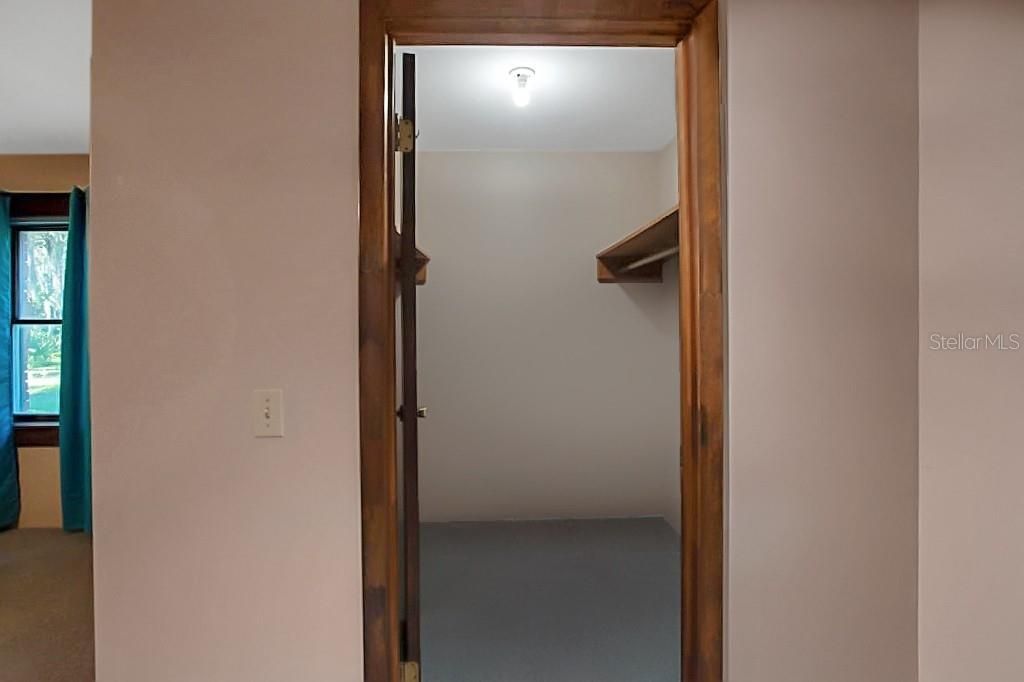 For Sale: $345,000 (3 beds, 1 baths, 1893 Square Feet)