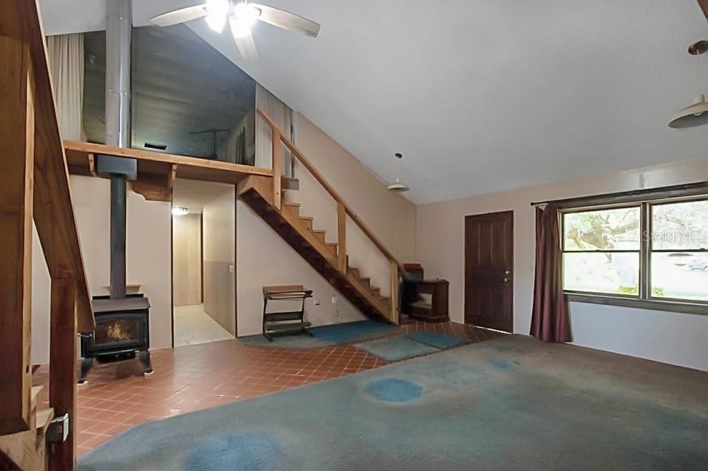 For Sale: $345,000 (3 beds, 1 baths, 1893 Square Feet)