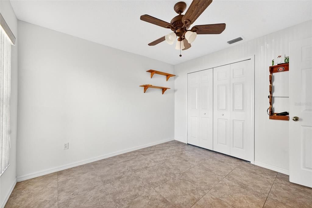 На продажу: $285,000 (3 спален, 2 ванн, 1621 Квадратных фут)