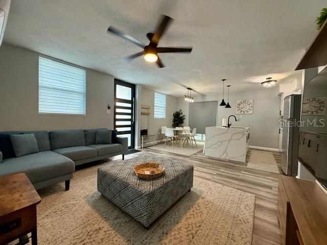 出租: $1,650 (3 贝兹, 2 浴室, 1150 平方英尺)