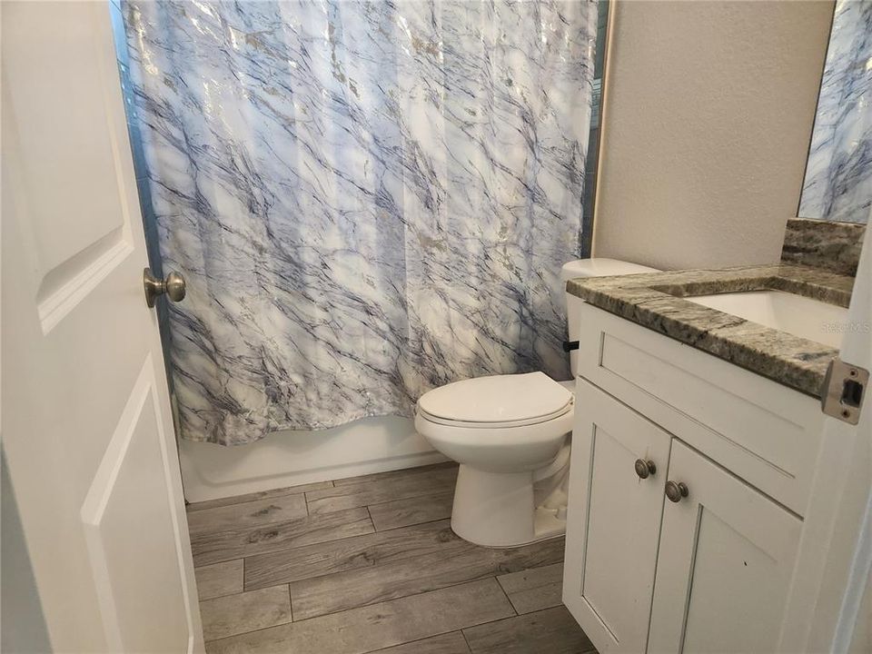 Active With Contract: $249,900 (3 beds, 2 baths, 1148 Square Feet)