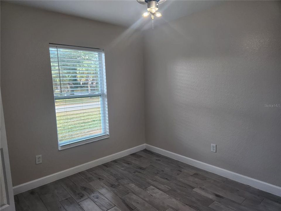 Active With Contract: $249,900 (3 beds, 2 baths, 1148 Square Feet)