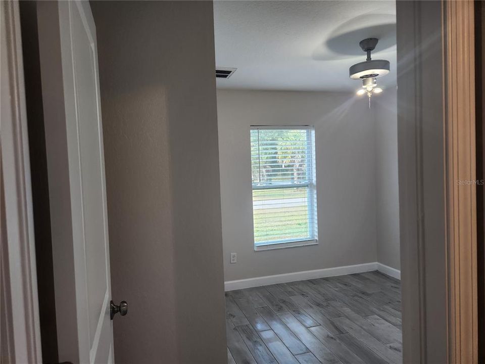 Active With Contract: $249,900 (3 beds, 2 baths, 1148 Square Feet)