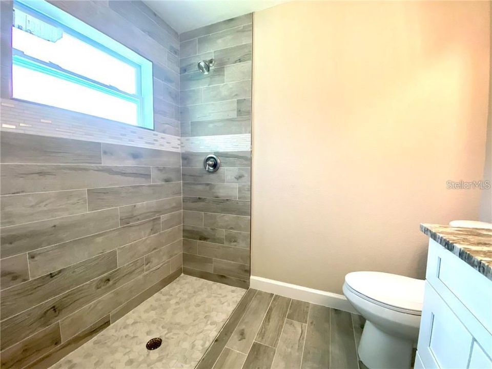 Active With Contract: $249,900 (3 beds, 2 baths, 1148 Square Feet)