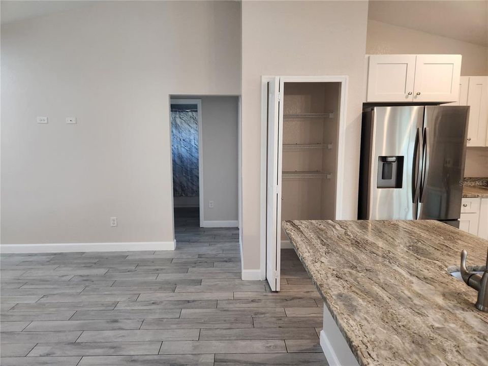 Active With Contract: $249,900 (3 beds, 2 baths, 1148 Square Feet)