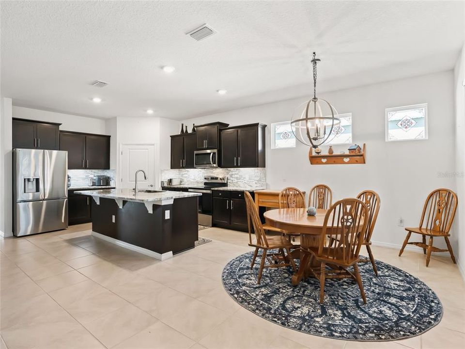 В аренду: $4,700 (4 спален, 2 ванн, 2034 Квадратных фут)