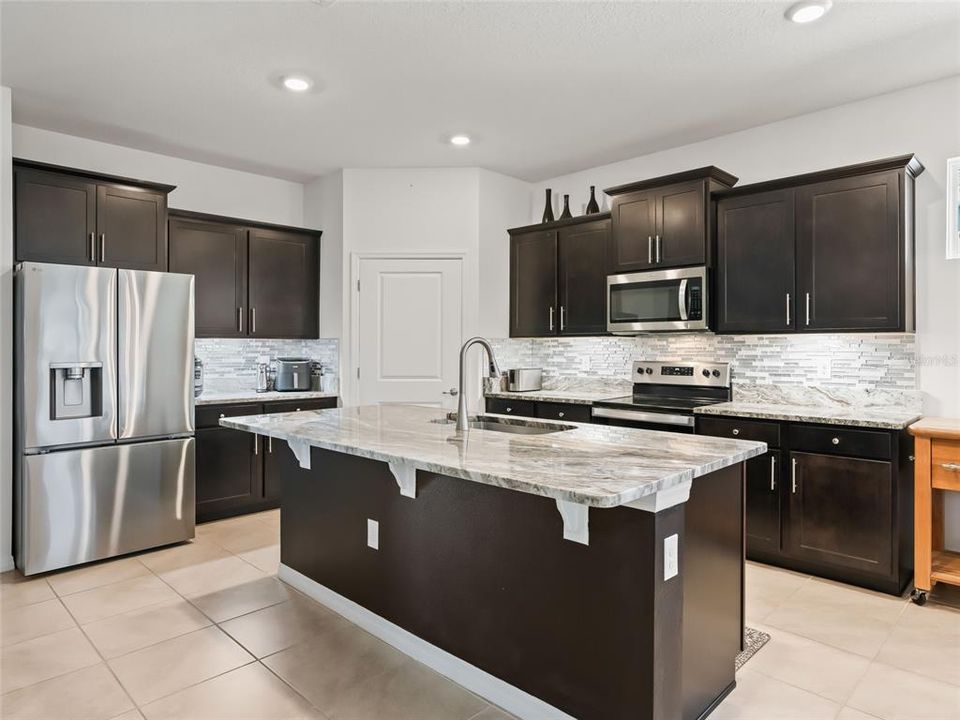 В аренду: $4,700 (4 спален, 2 ванн, 2034 Квадратных фут)