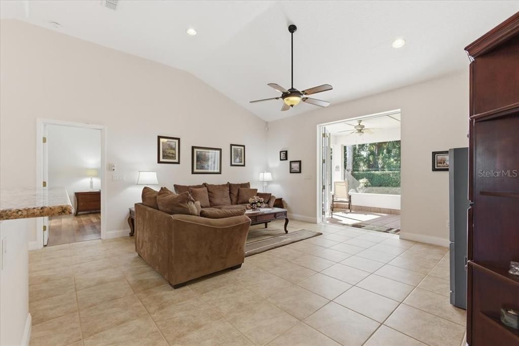 Active With Contract: $315,000 (3 beds, 2 baths, 1896 Square Feet)