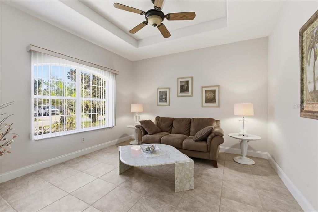 Active With Contract: $315,000 (3 beds, 2 baths, 1896 Square Feet)