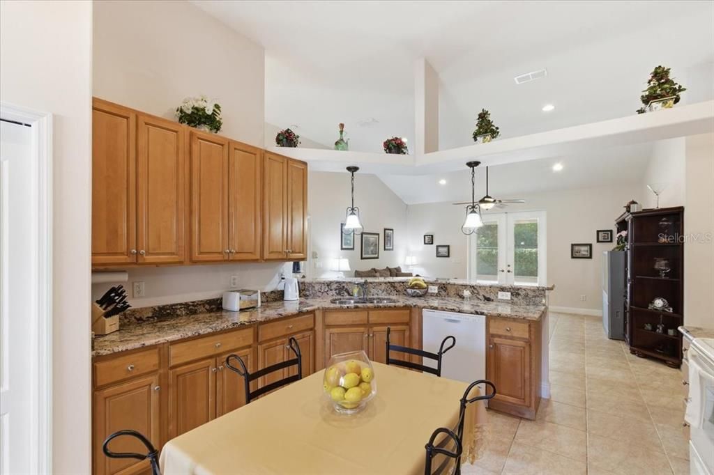 Active With Contract: $315,000 (3 beds, 2 baths, 1896 Square Feet)