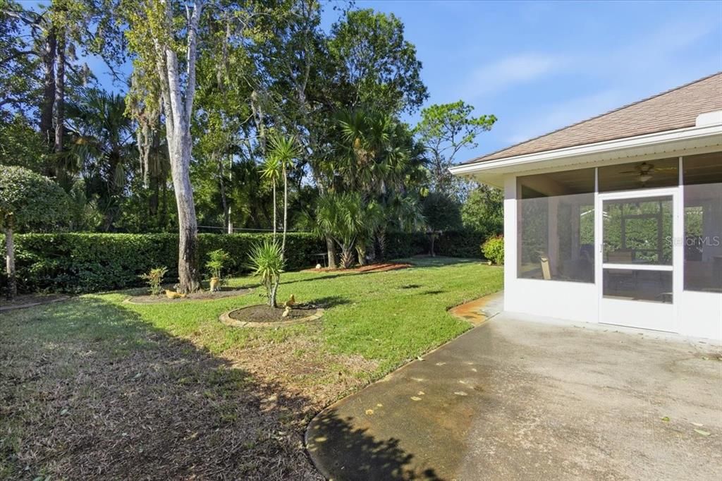 Active With Contract: $315,000 (3 beds, 2 baths, 1896 Square Feet)