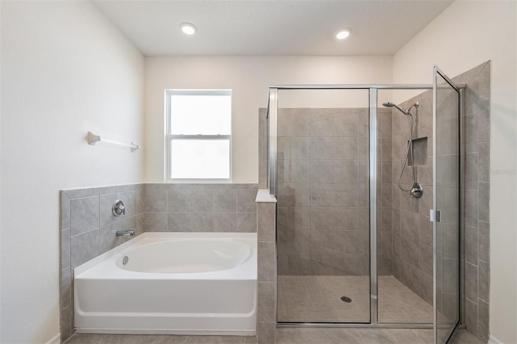 待售: $369,900 (3 贝兹, 2 浴室, 1844 平方英尺)