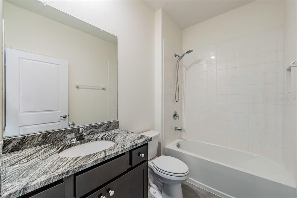 待售: $369,900 (3 贝兹, 2 浴室, 1844 平方英尺)